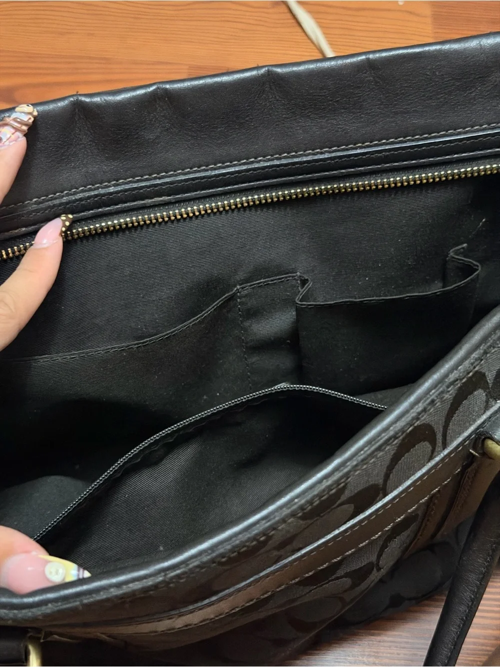 Black Hamptons carryall handbag